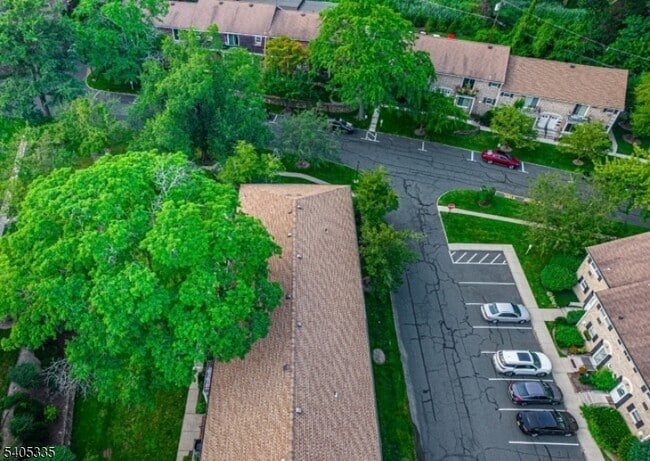 Building Photo - 320 South St