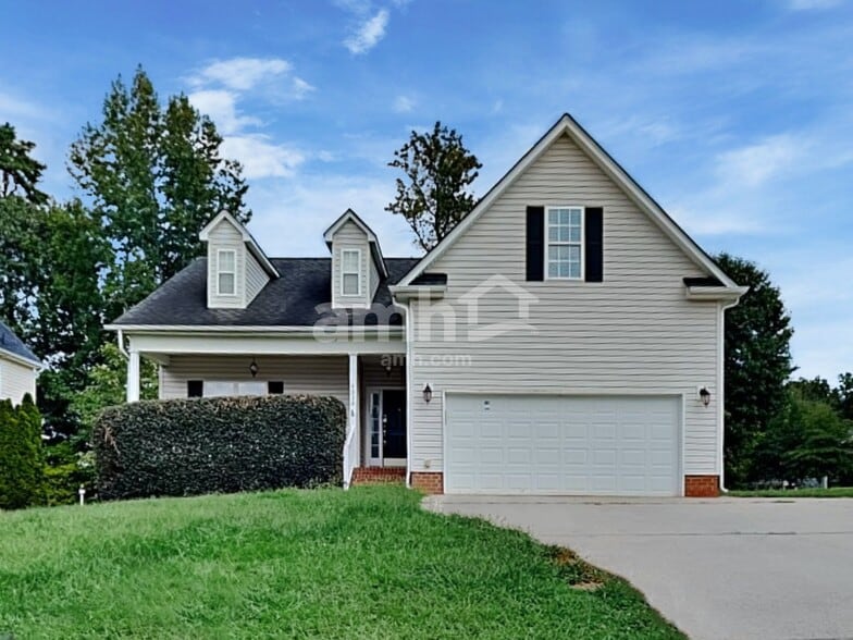 Primary Photo - 4038 River Falls Dr