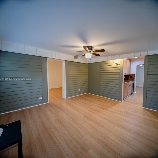 Building Photo - 1500 NW 3rd Ave