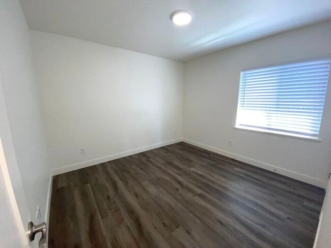 Building Photo - Northwest Reno House - Like New! 3 Bedroom...