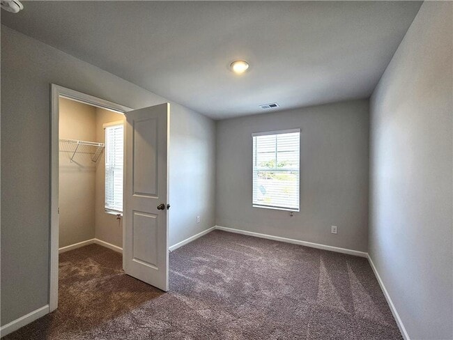 Building Photo - 338 Lanier Cir