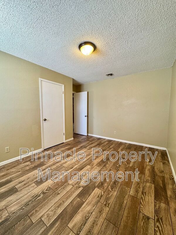 Building Photo - 3812 Wild Rye Trail