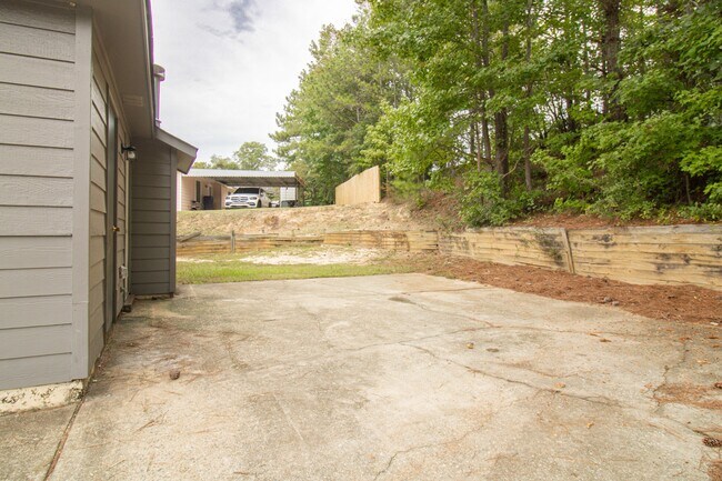 Building Photo - 5451 Minnie Lee Dr