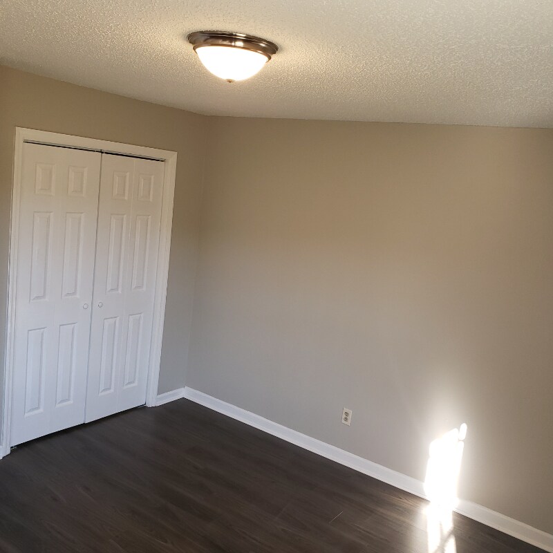 Building Photo - 119 Meadow Wood Dr