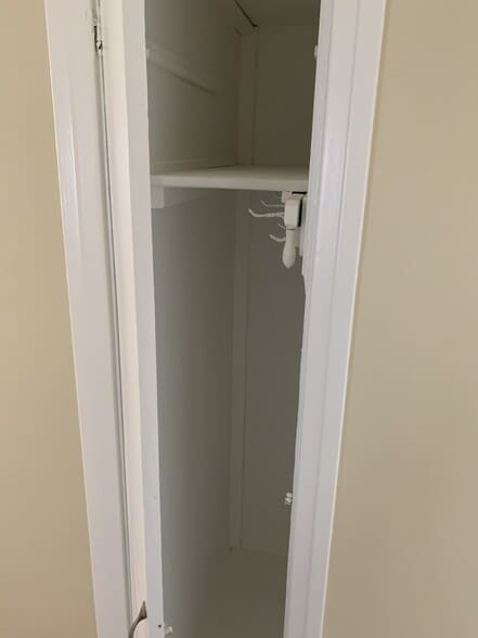 vintage coat closet - 801 W Glenoaks Blvd