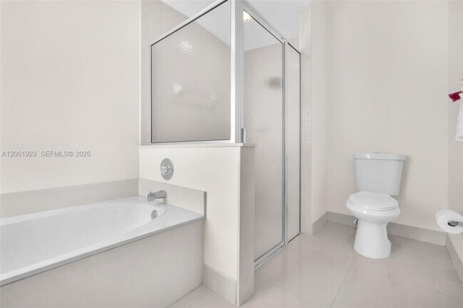 Building Photo - 17194 Ventana Dr