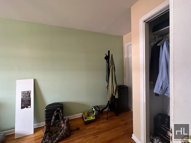 Building Photo - 65 PLACE