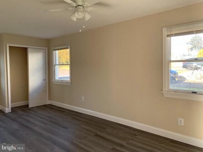 Building Photo - 431 Avenue A