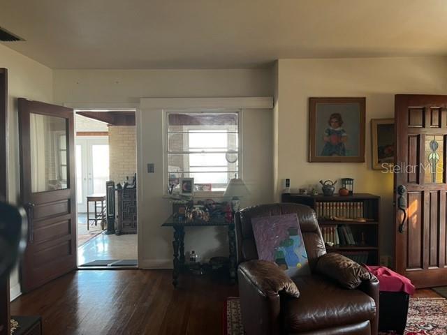 Building Photo - 109 Huron Ave