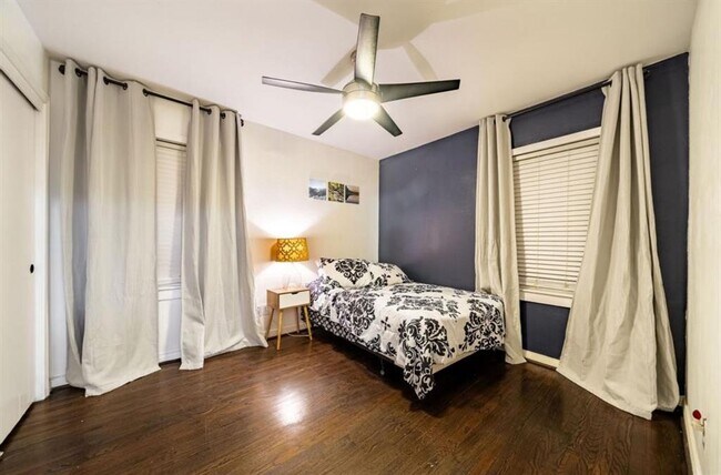Building Photo - 10305 Bassoon Dr