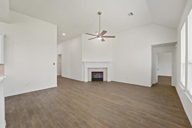 Building Photo - 8908 Red Oaks Dr