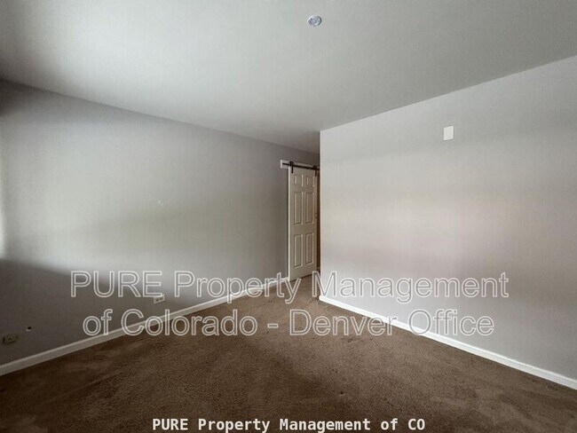 Building Photo - 888 Logan St