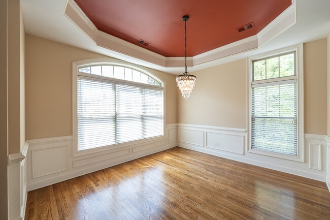 Building Photo - 913 Telfair Close
