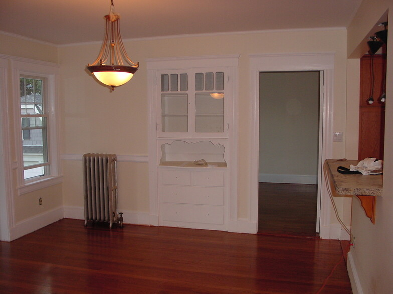 Dinning Room - 26 Parker St
