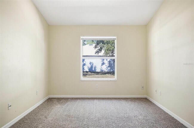 Building Photo - 166 Plainview Dr