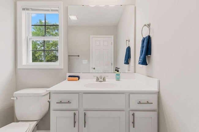 Building Photo - 214 Jeremy Ln