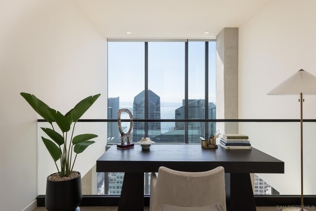 Building Photo - 1011 Union St