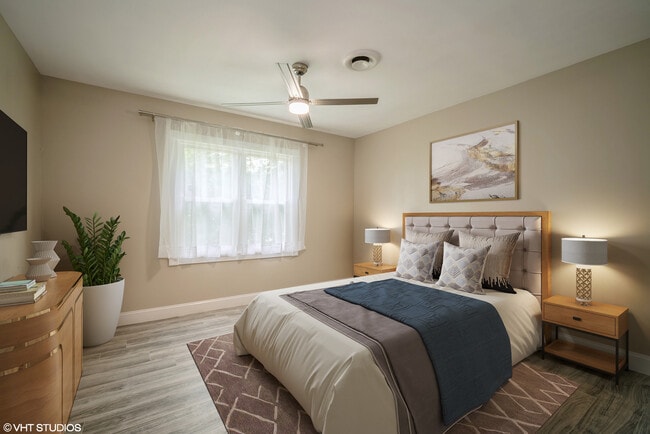 Building Photo - 685 Anthony Trail