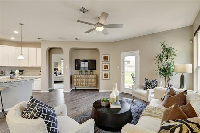Building Photo - 311 Jarbridge Dr