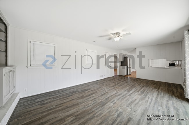 Building Photo - 1894 Hebron Hills Dr