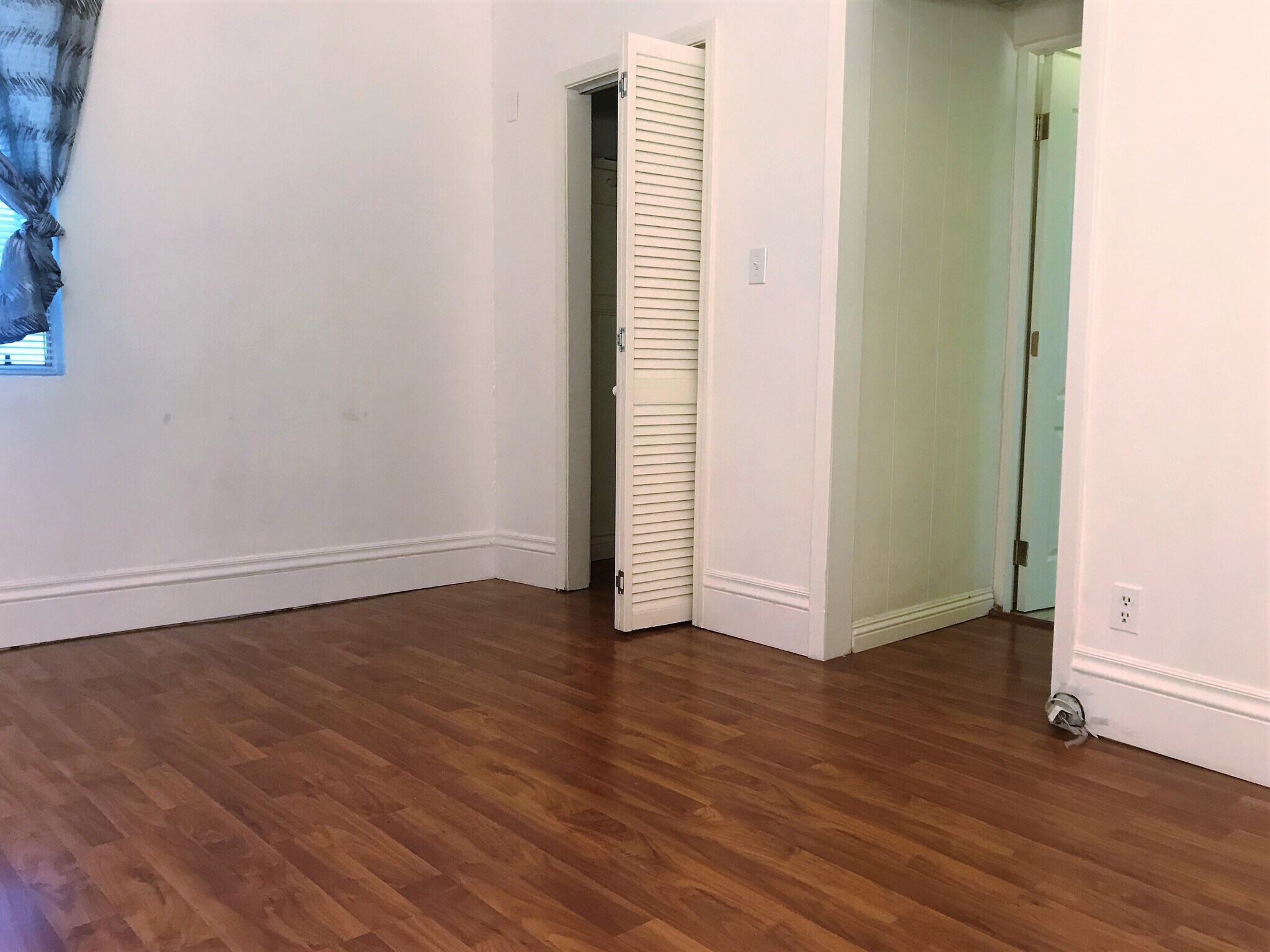 Building Photo - 2531 Ridge Rd