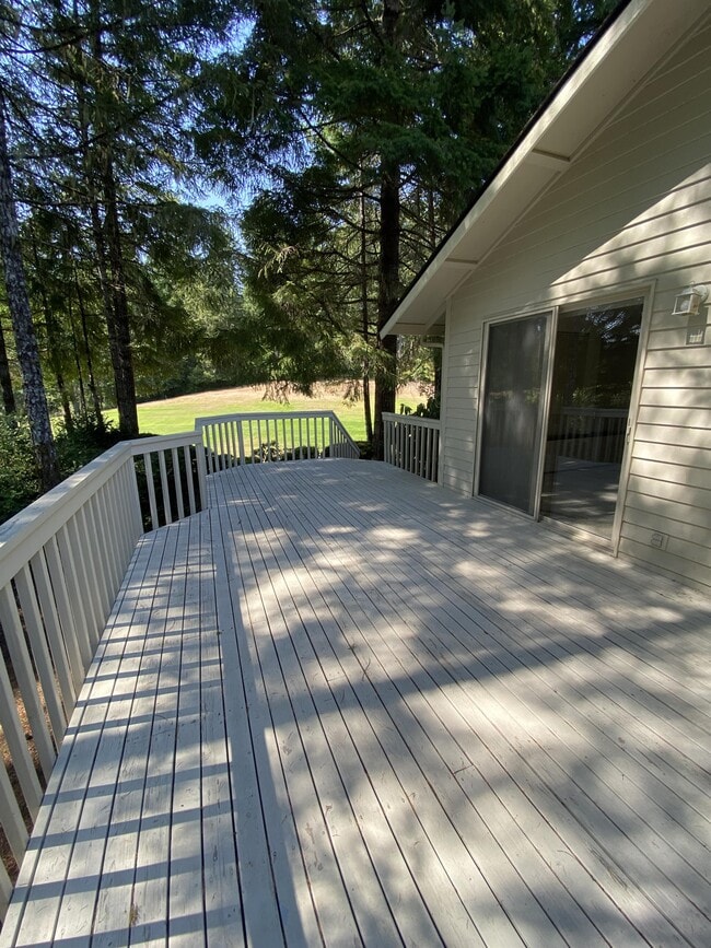 Building Photo - 501 E Michelle Dr