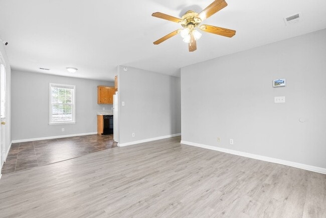 Building Photo - 1042 Shadow Ridge Ave