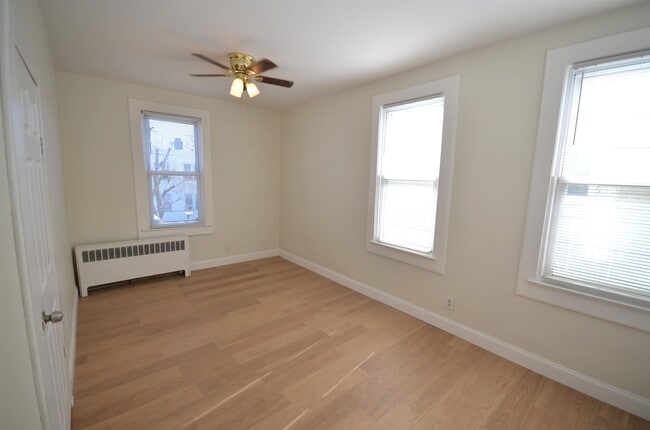 Building Photo - 376 Van Nostrand Ave