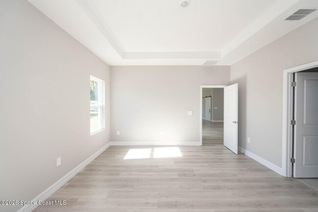 Building Photo - 1106 Homer St NW