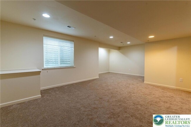 Building Photo - 241 Snapdragon Way