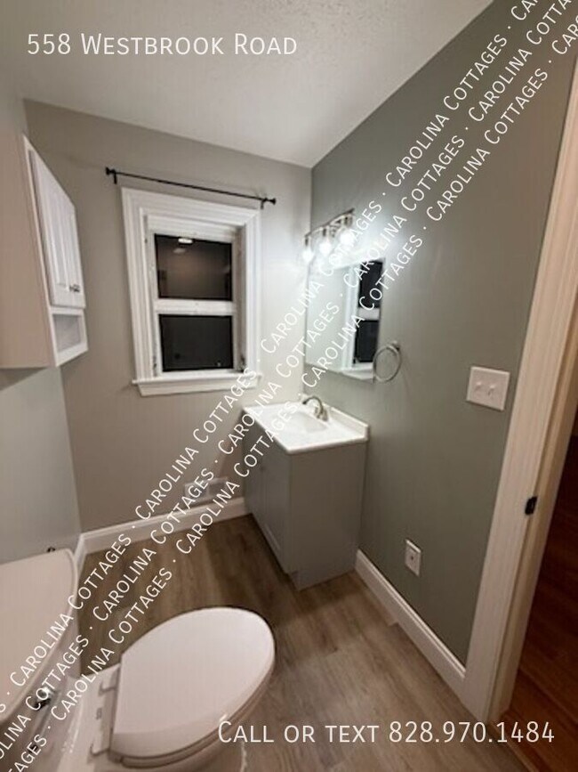 Building Photo - 558 Westbrook Rd