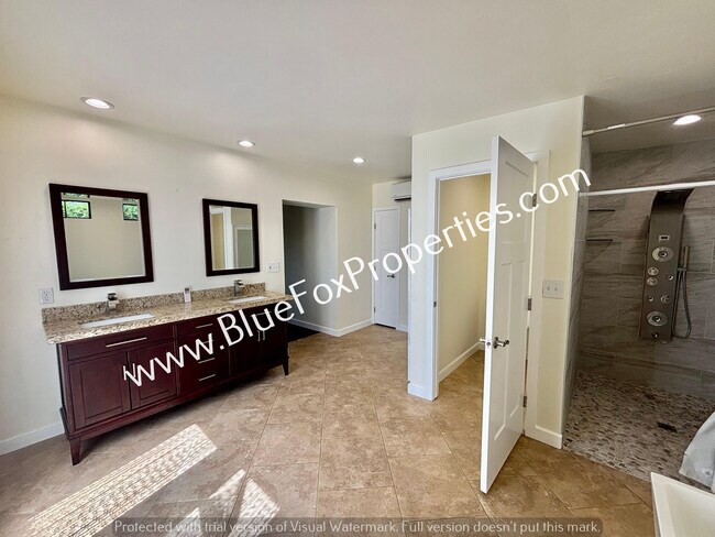 Building Photo - 8918 E Old Spanish Trail