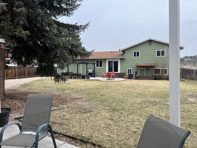 Building Photo - 4 Bedroom Updated Home in Garden Ranch