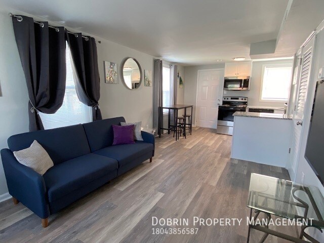 Building Photo - 1618 Tyler St