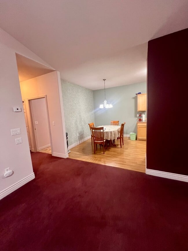 Building Photo - Cozy 2Bd 2Ba El Dorado Condo in Bellingham...