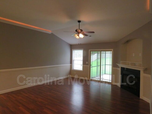 Building Photo - 105 Dellwood Drive