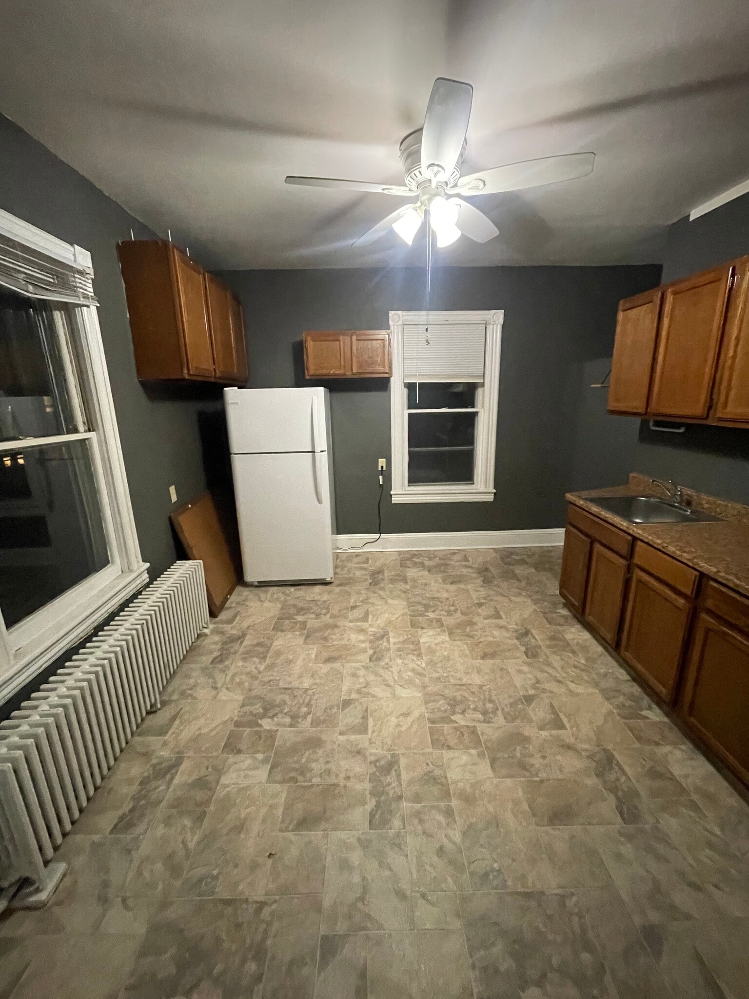 Kitchen - 145 Oneil St