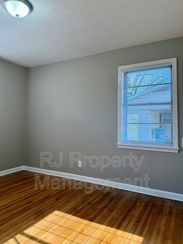 Building Photo - 1973 Tacoma Ave