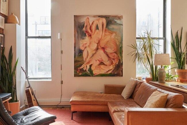 Building Photo - 82 Butler St