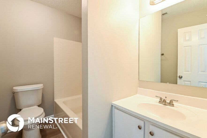 Building Photo - 412 Feldspar Way