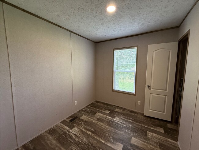 Building Photo - 2243 County Rd 130