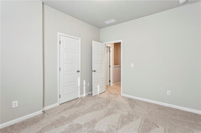 Building Photo - 2111 Wesson Ct
