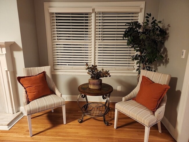 Building Photo - 1215 Trotwood Ave