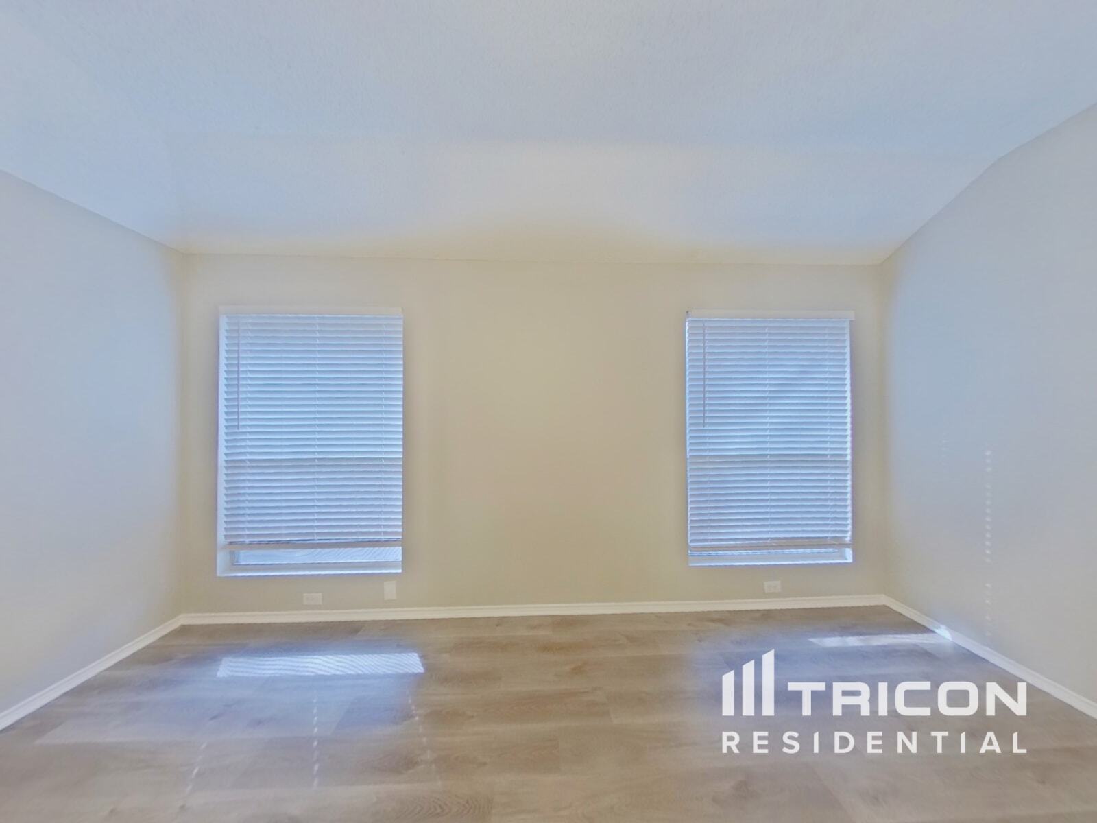 Building Photo - 300 Westbrook Dr