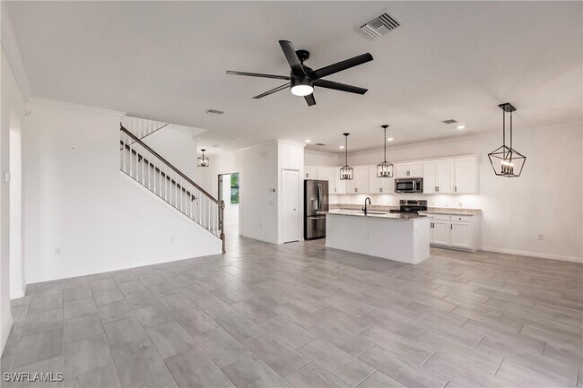 Building Photo - 14599 Cantabria Dr