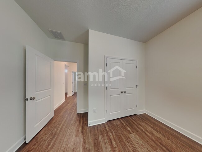 Building Photo - 2221 Saffron Walden Dr
