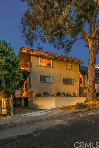Building Photo - 539 Avenue A
