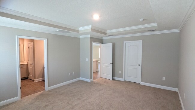 Building Photo - LIMITED TIME SPECIALS - 1/2 Month Free Ren...