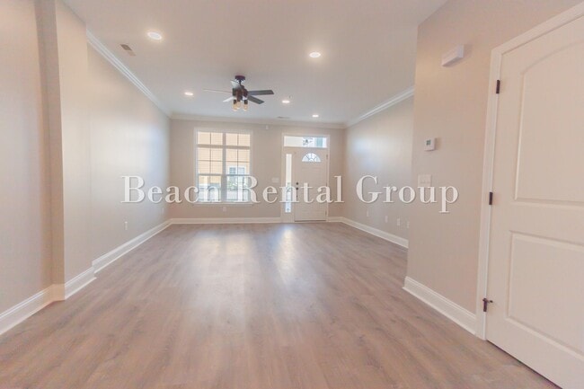 Building Photo - 773 Moen Pl