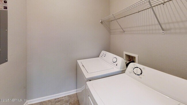 Building Photo - 785 Oakleaf Plantation Pkwy